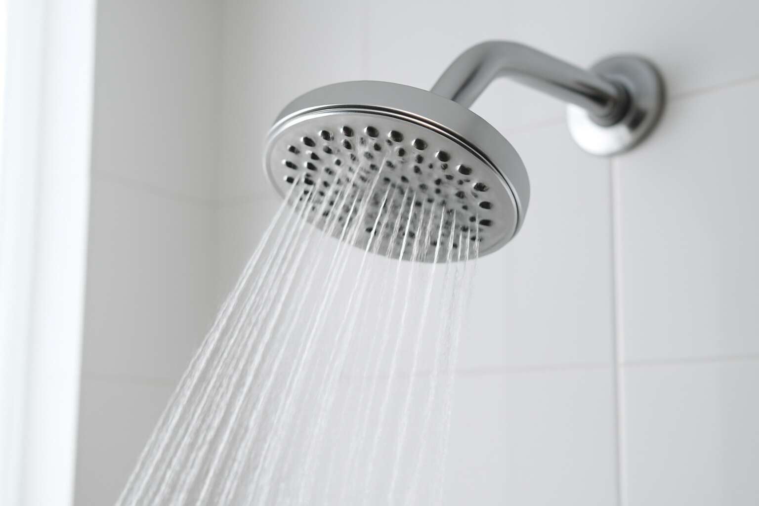generated_image_6a50d753da62a.jpg what is water saving shower head